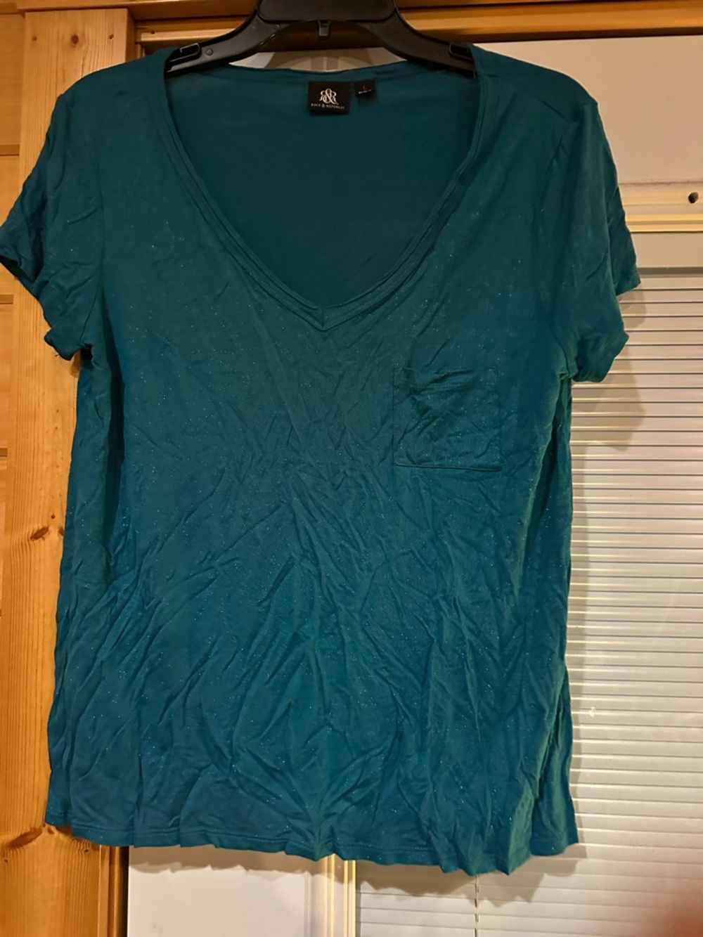 Rock & Republic Teal Shimmer V-Neck Top with Pocket